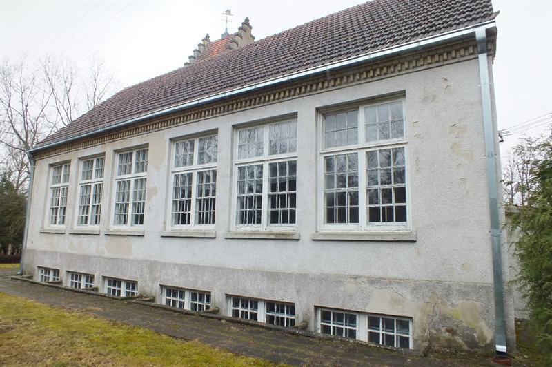 Kurnėnų mokykla – klasių fasadas.