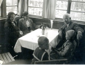 1935 m. Alytuje.