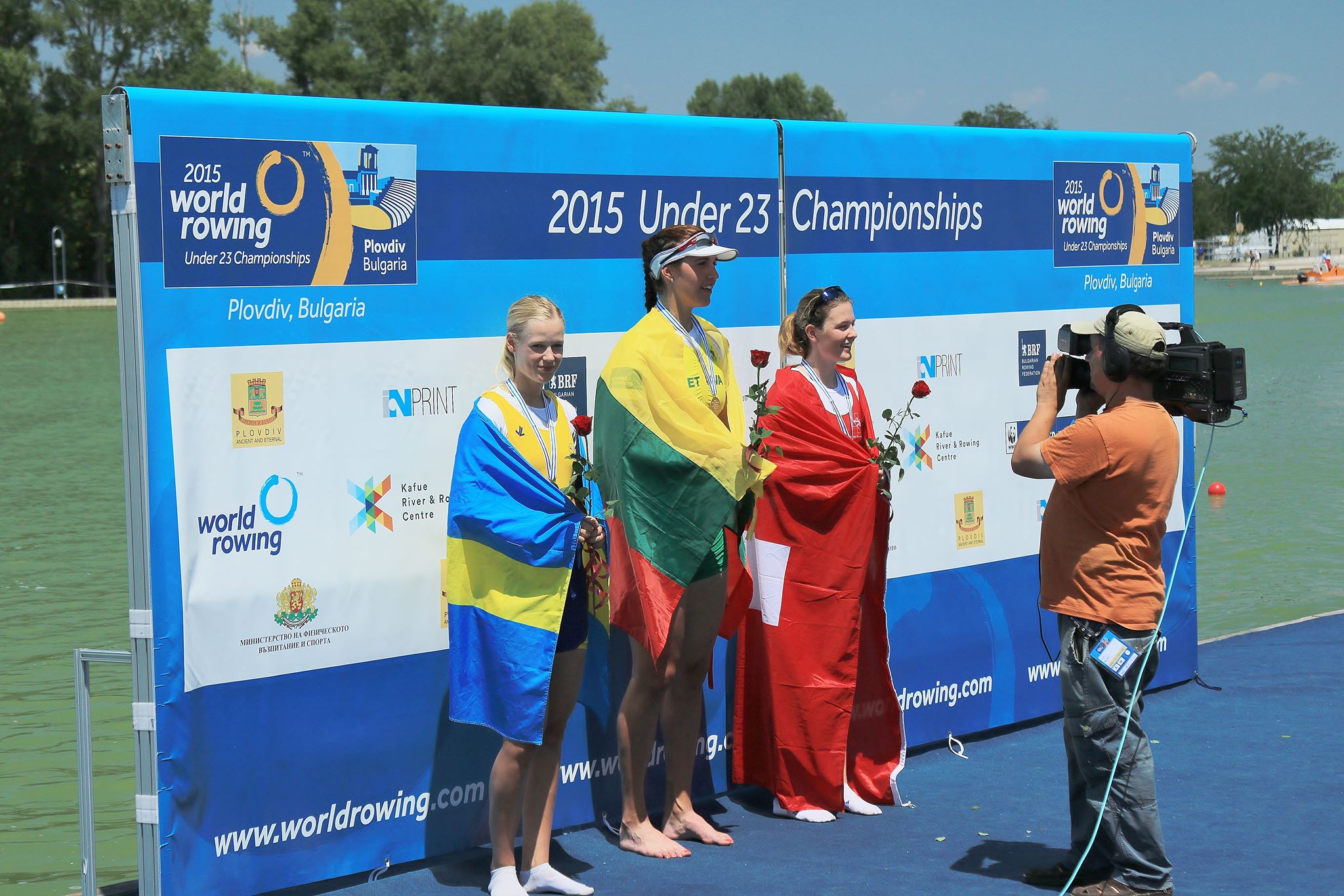 2015 m. pasaulio jaunimo čempionate ant aukščiausios pakylos – lietuvaitė irkluotoja.