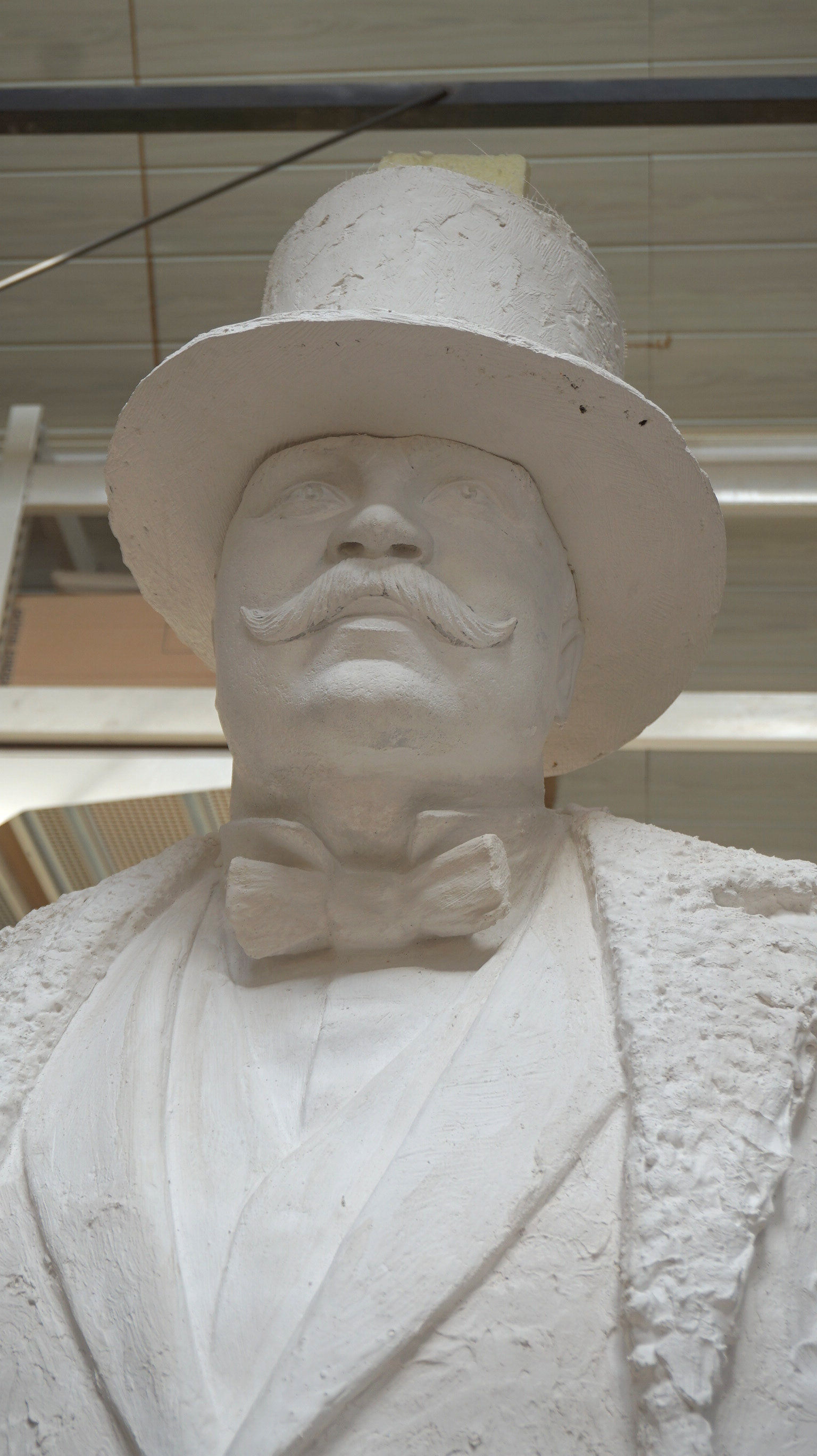 Tokį J. Vileišį pamatė skulptorius.