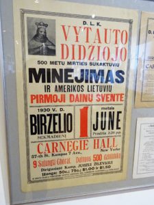 Daugybė eksponatų liudija apie Amerikos lietuvių indėlį.