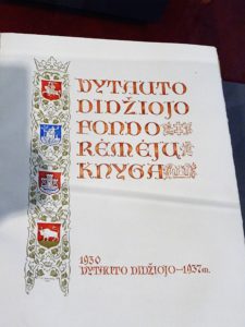 Rėmėjų knyga.