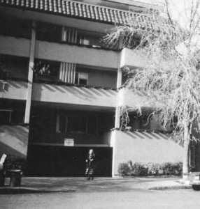 On a second floor apartment of this building on Alice Street in Oakland, California, Jonas Pleškys was found dead in April of 1993. His sister Eugenija is seen at the bottom.