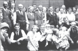 Lithuanian wedding party, Bellshill, 1935.