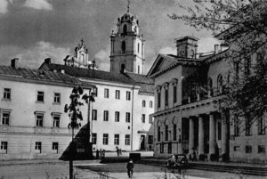 Vilnius University (then named Stephan Batory University), where Milosz received his main education. (Pre-World War II photograph).