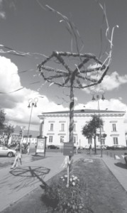 A kupolė maypole in the center of Vilnius.
