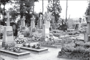 The well-tended cemetery, where several members of the Kiškūnas family are buried.