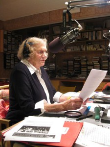 Pasiruošimas paskutinei ,,Tėvynės garsų” radijo laidai WJCU stotyje 2010 m. gegužės 9 d.