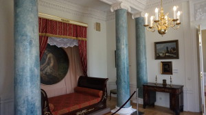 Rūmuose išliko ir grafienės miegamasis.