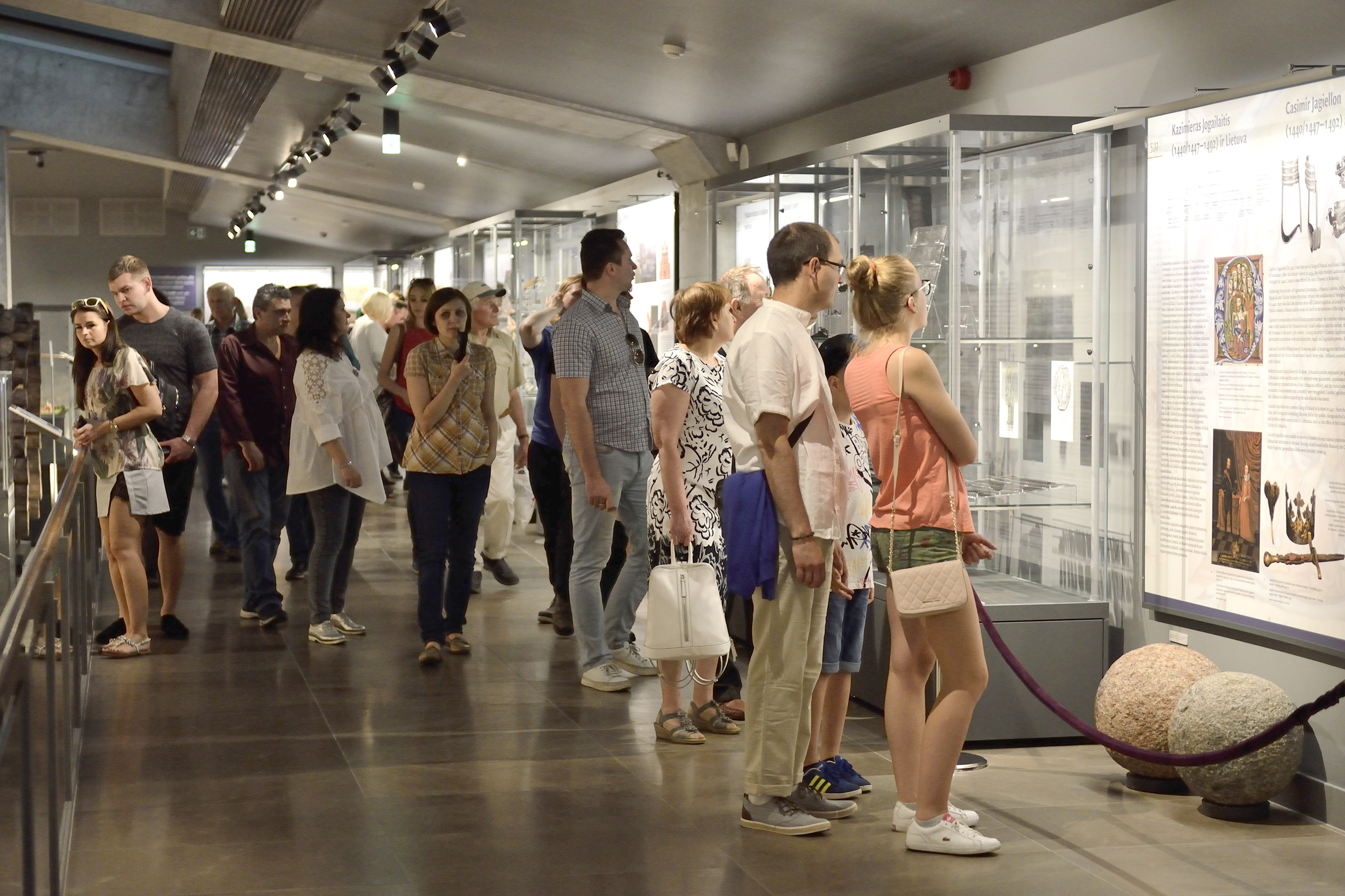 2017 m. Muziejų naktis Valdovų rūmuose – muziejus tądien sulaukė apie 8 tūkst. lankytojų.