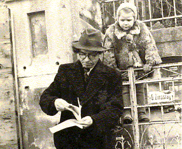 Bern. Brazdžionis su dukra Saule Ravensburge. Paštu gavęs eilėraščių rinkinio „Šiaurės pašvaistė“ korektūras. 1948 m. sausio 11 d.