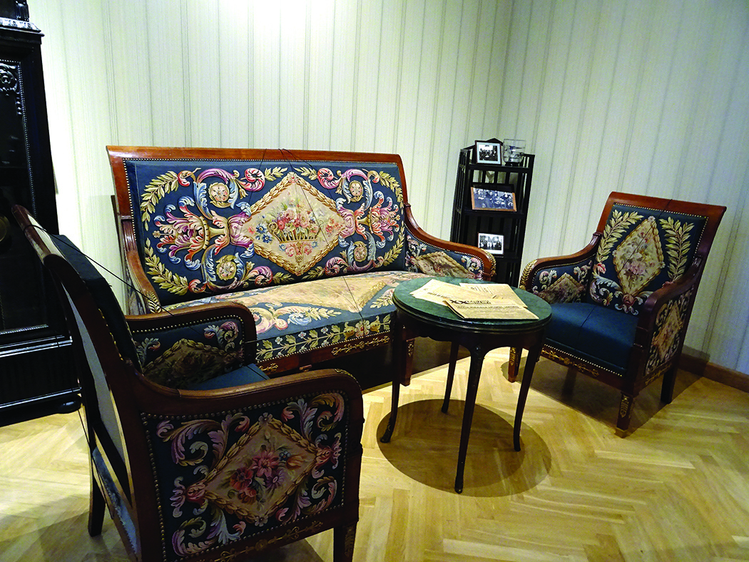 Autentiški Stasio Lozoraičio baldai – itin vertingas eksponatas.